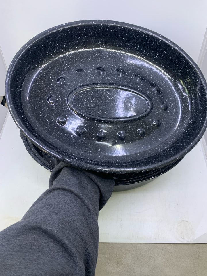 BLACK SPECKLES ENAMEL ROASTING PAN W/ LID.
