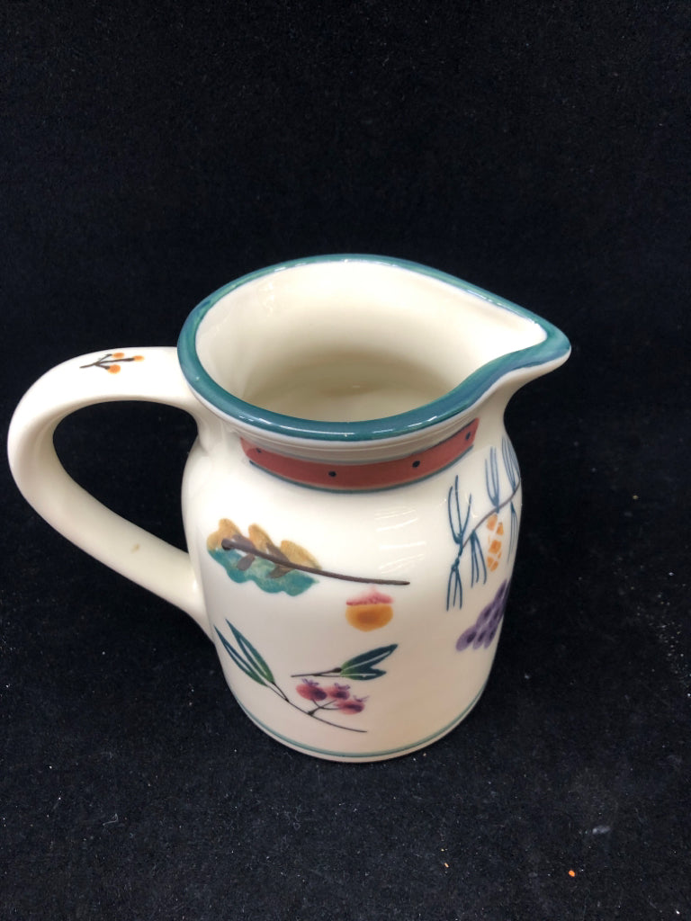 GREEN RIMMED LEAF DESIGN WOODLAND PITCHER.