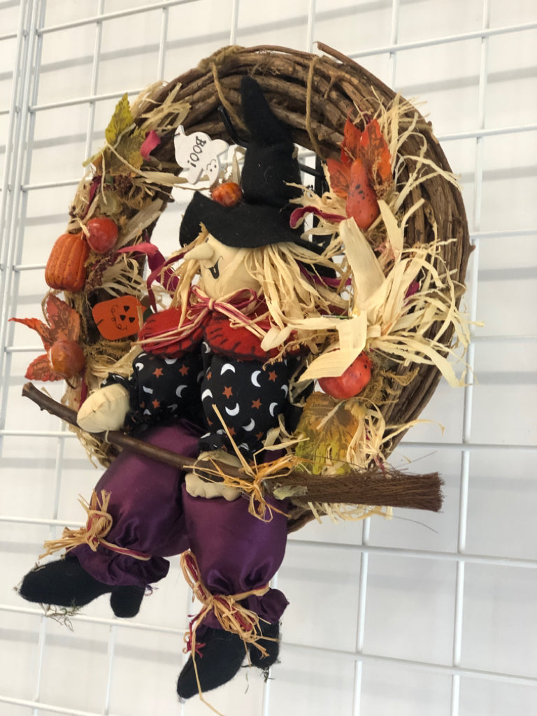 SCARECROW WITCH WREATH.
