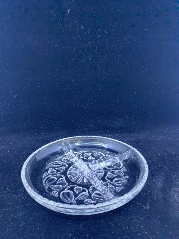 SMALL DIVIDED GLASS BOWL.