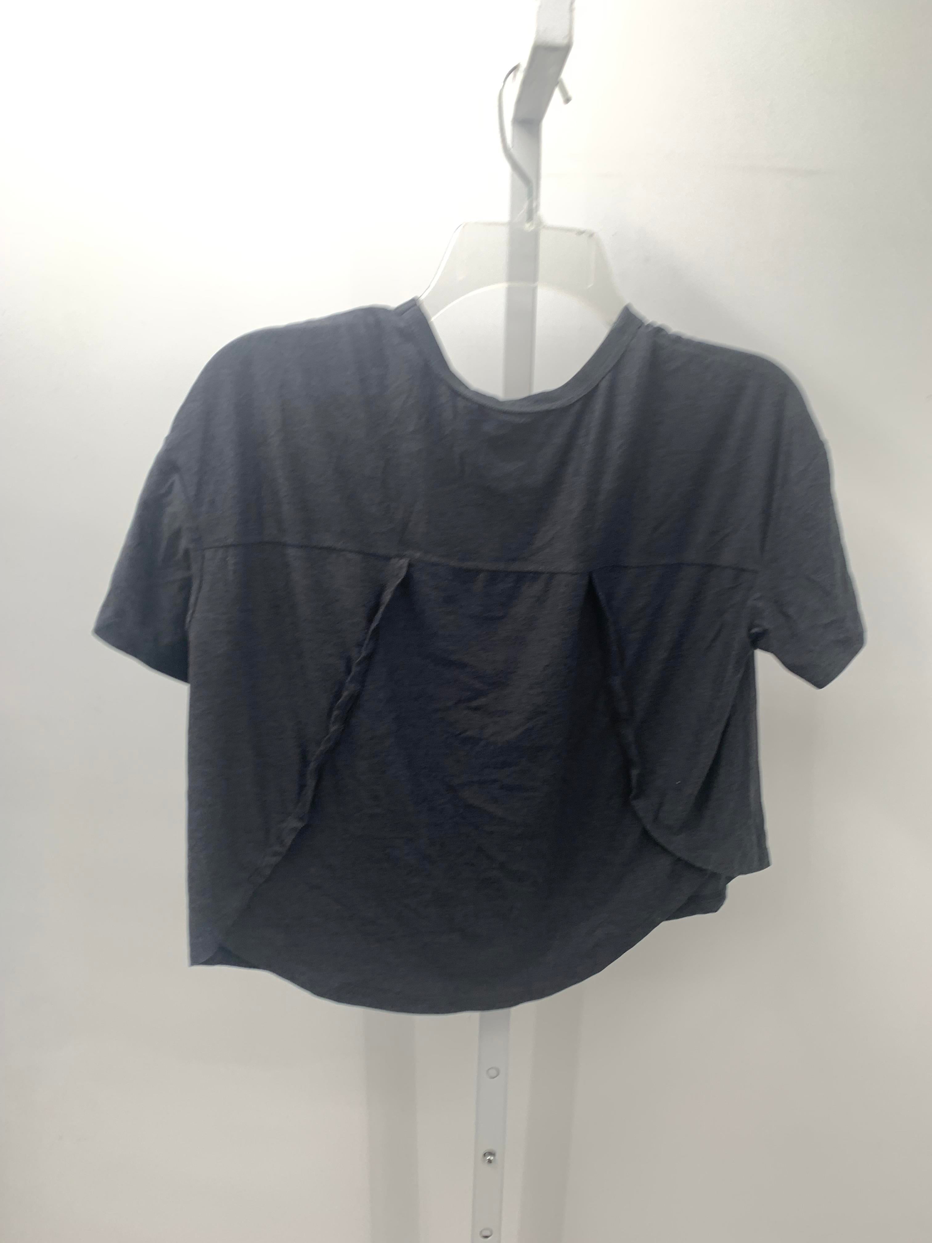 Old Navy Size 14-16 Girls Short Sleeve Shirt