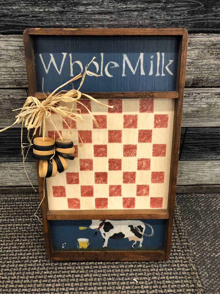 PRIMITIVE WHOLE MILK CHECKERBOARD DECOR.