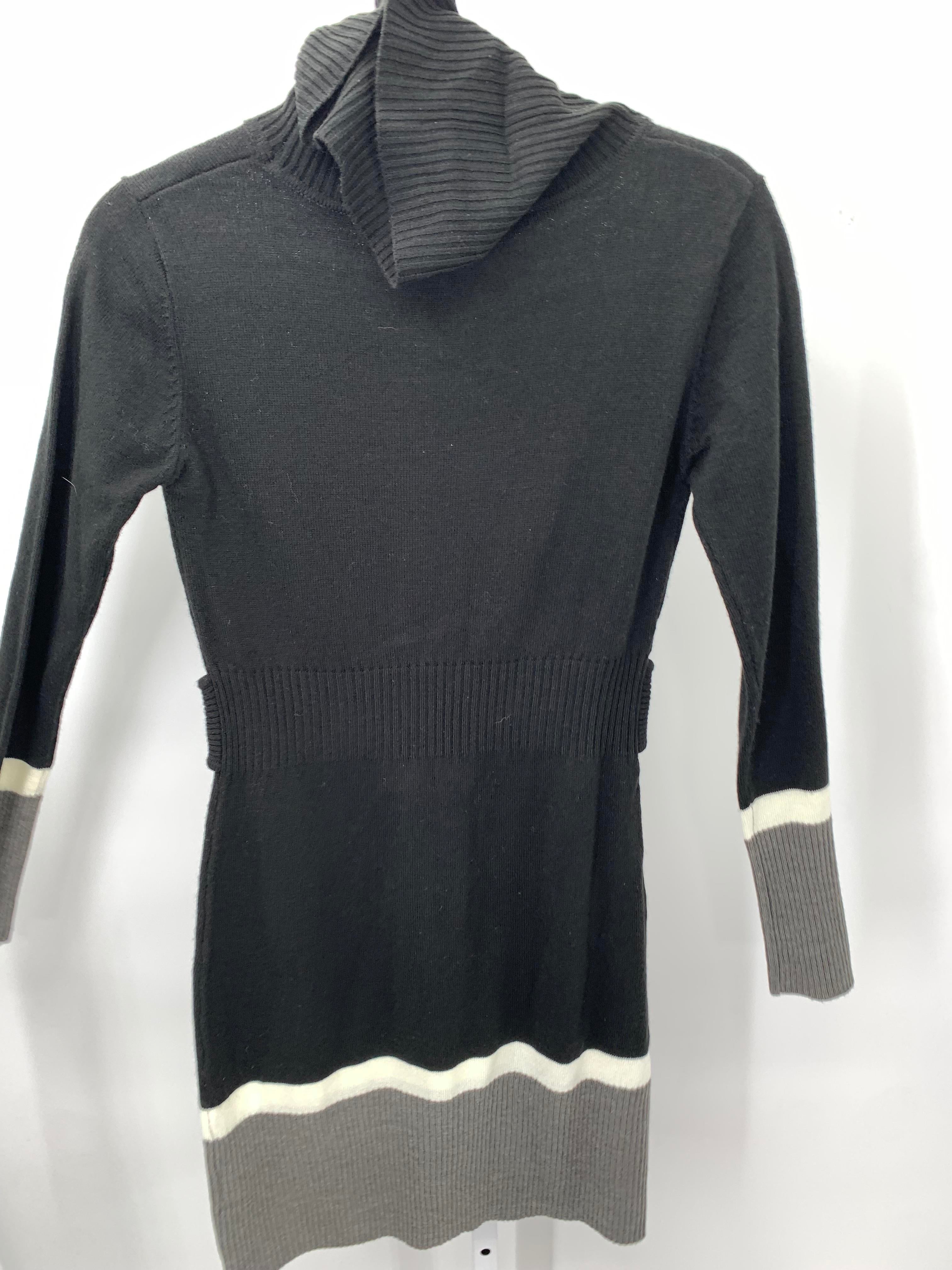 IZ Byer Size Small Juniors Long Sleeve Dress