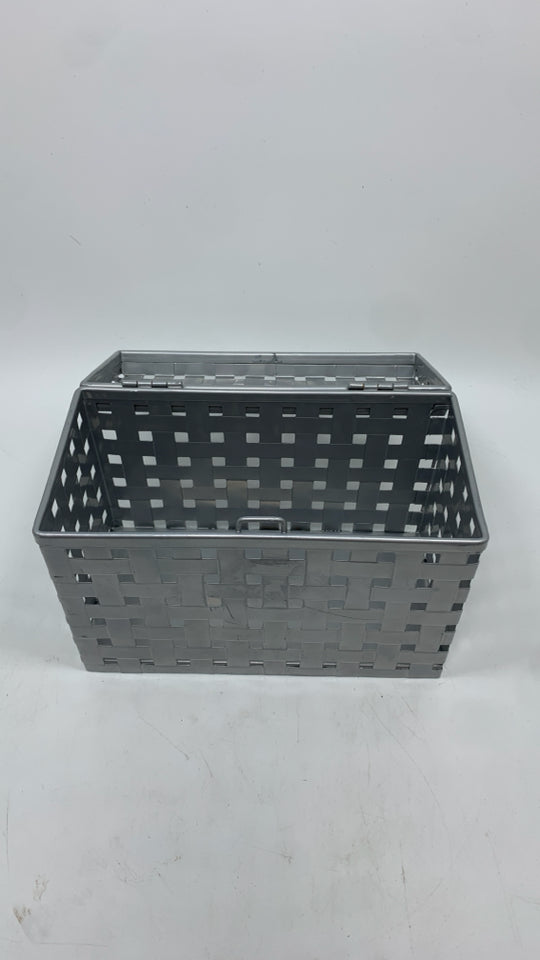 SILVER METAL RECIPE BOX.