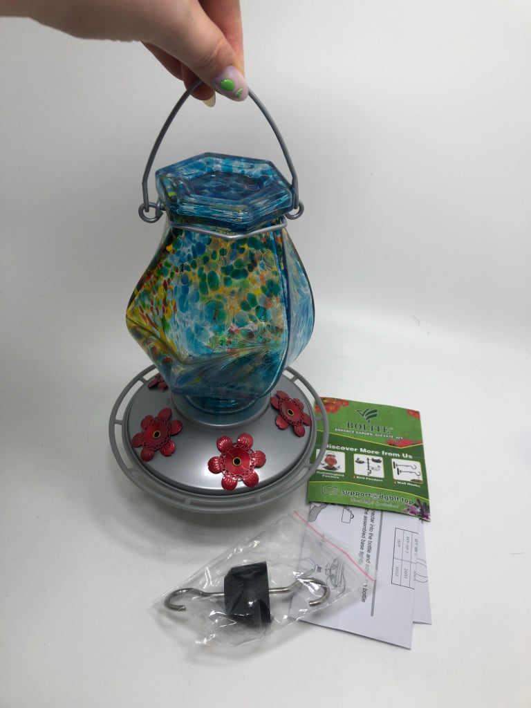 BLUE BLOWN GLASS HUMMINGBIRD FEEDER W/BAG OF ATTACHMENTS.