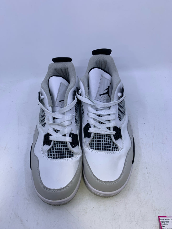 Nike Size 8.5 Young Men's Sneakers