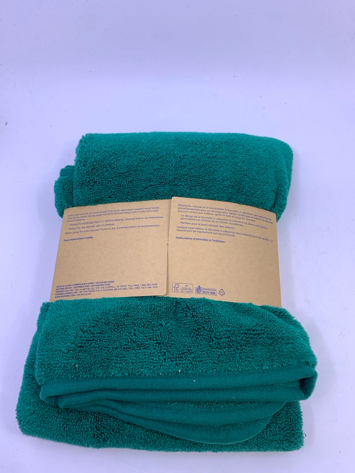 NIP GREEN KIDS HOODED TOWEL.