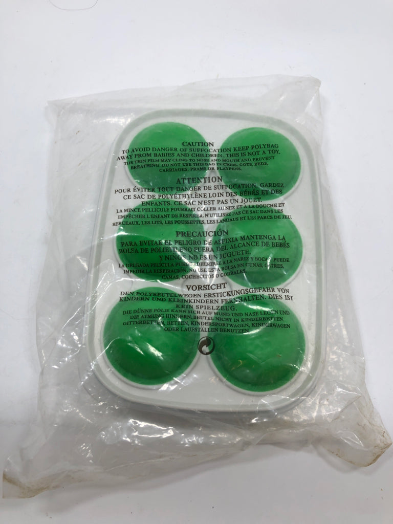 NIP 2PC PAMPERED CHEF HERB FREEZING TRAYS.