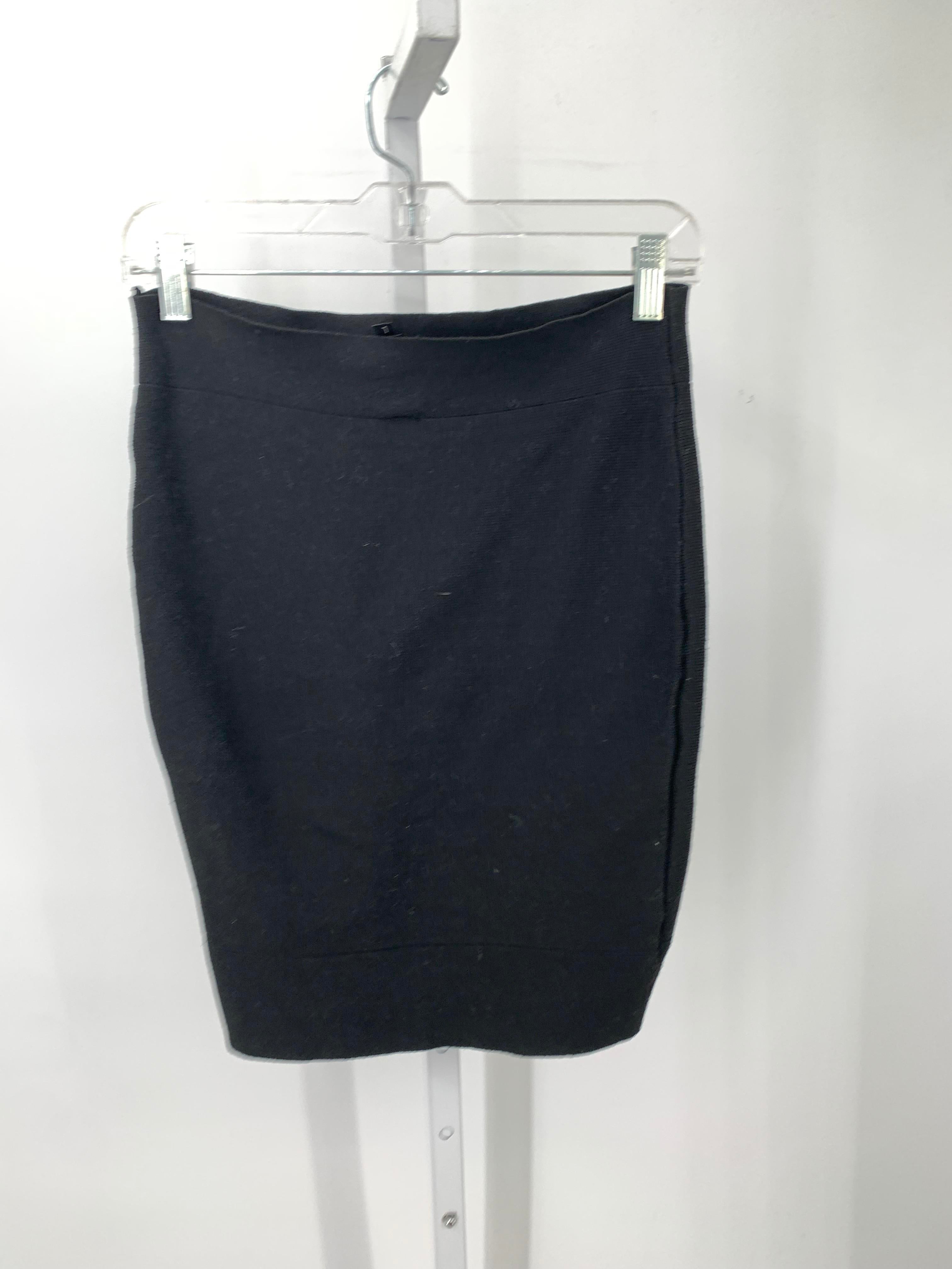 Poof Size Large Juniors Skirt