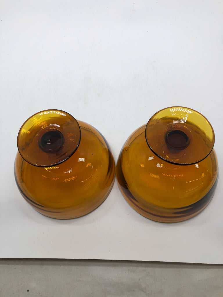 2 AMBER GLASS DESSERT BOWLS.