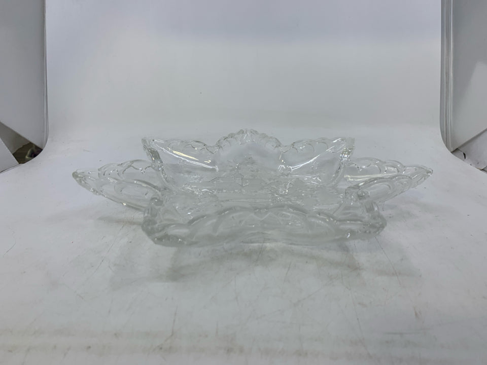 WINTER SCENE GLASS STAR SERVER.