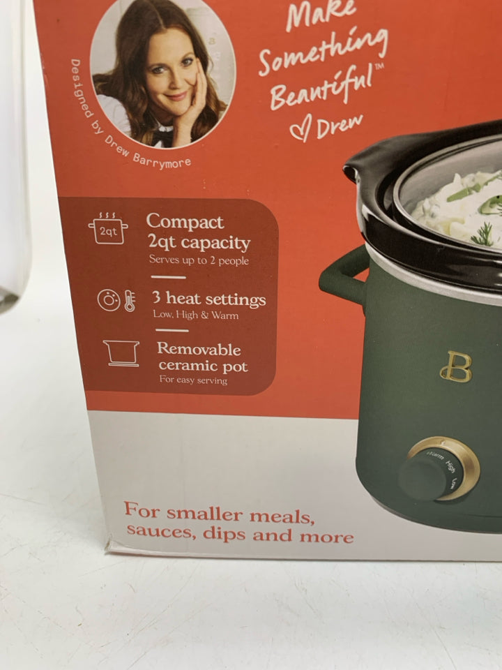 IN BOX THYME GREEN SLOWER COOKER.