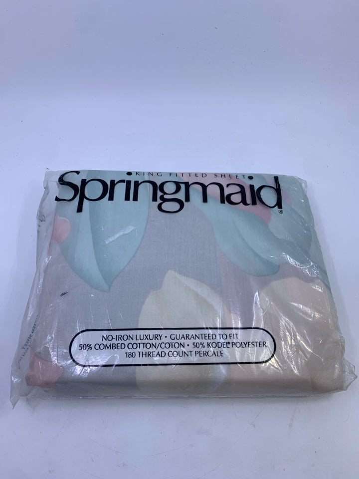 NIP PASTEL KING FITTED SHEET.