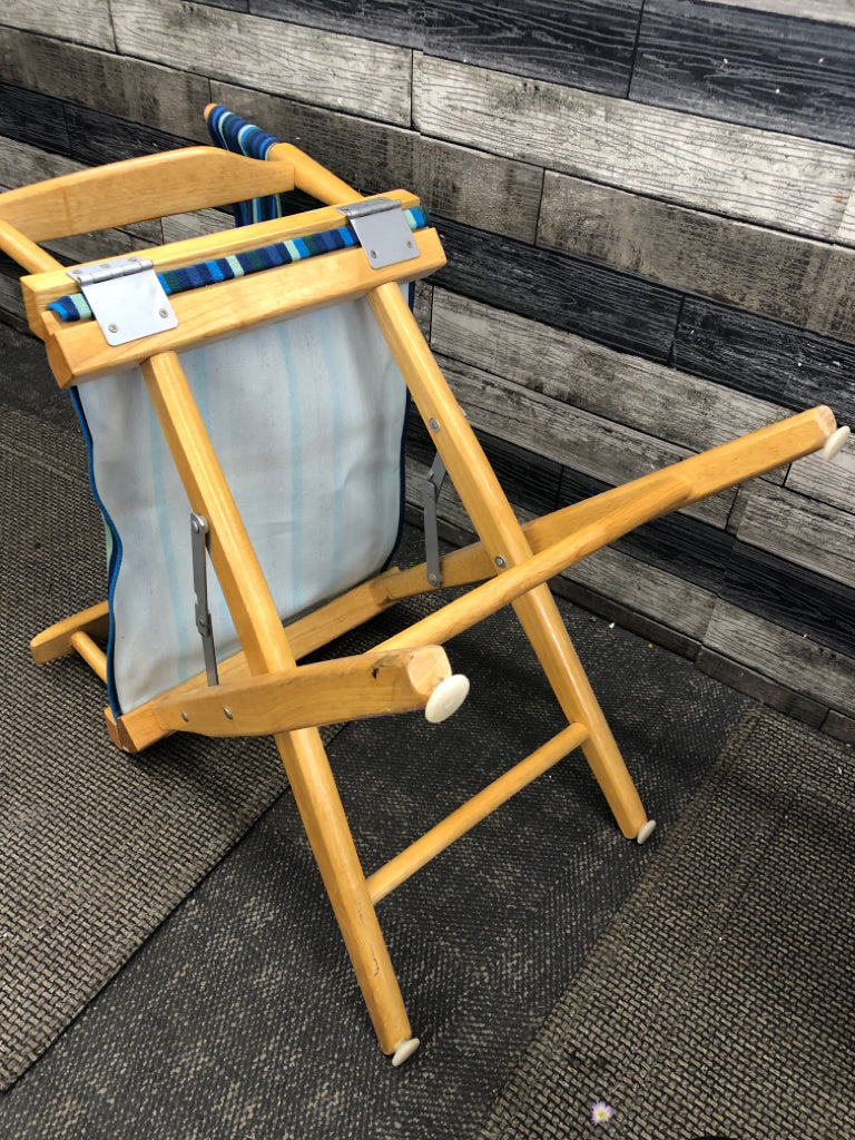 BLUE/GREEN STRIPED BLONDE WOOD DIRECTORS CHAIR.