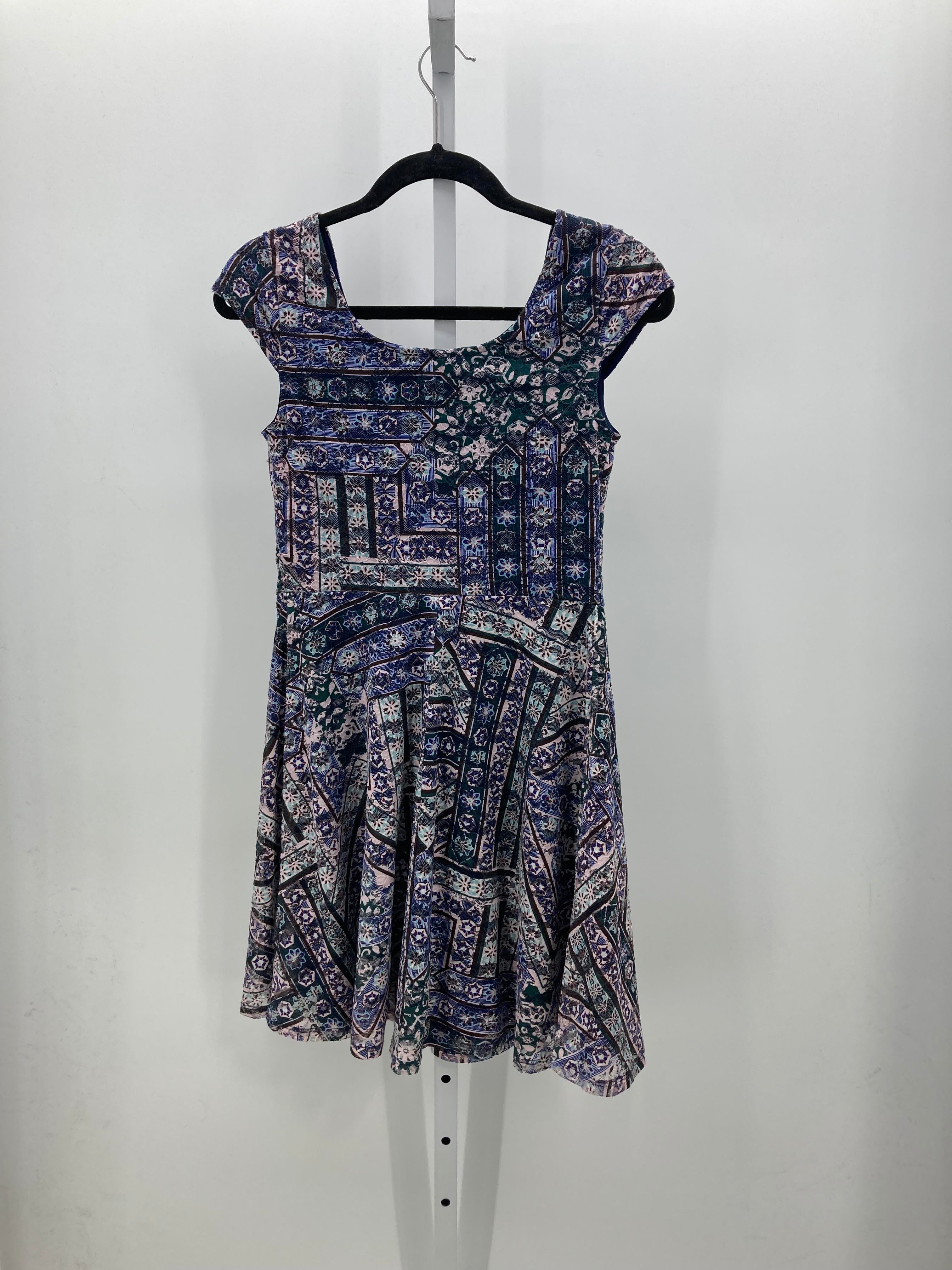 Xhilaration Size Medium Misses Short Sleeve Dress