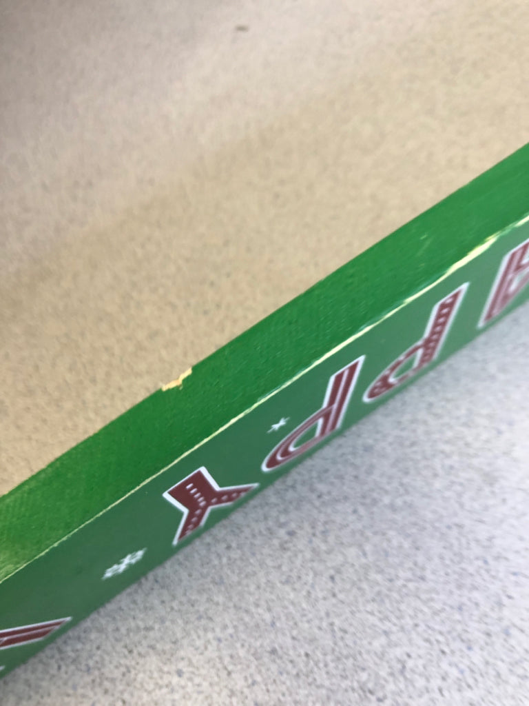 "HAPPY HOLIDAYS" GREEN SIGN.