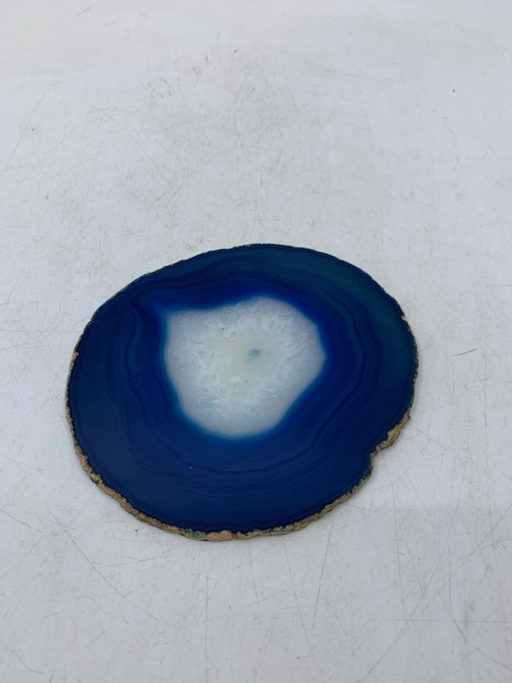 BLUE/WHITE CRYSTAL SLICE.