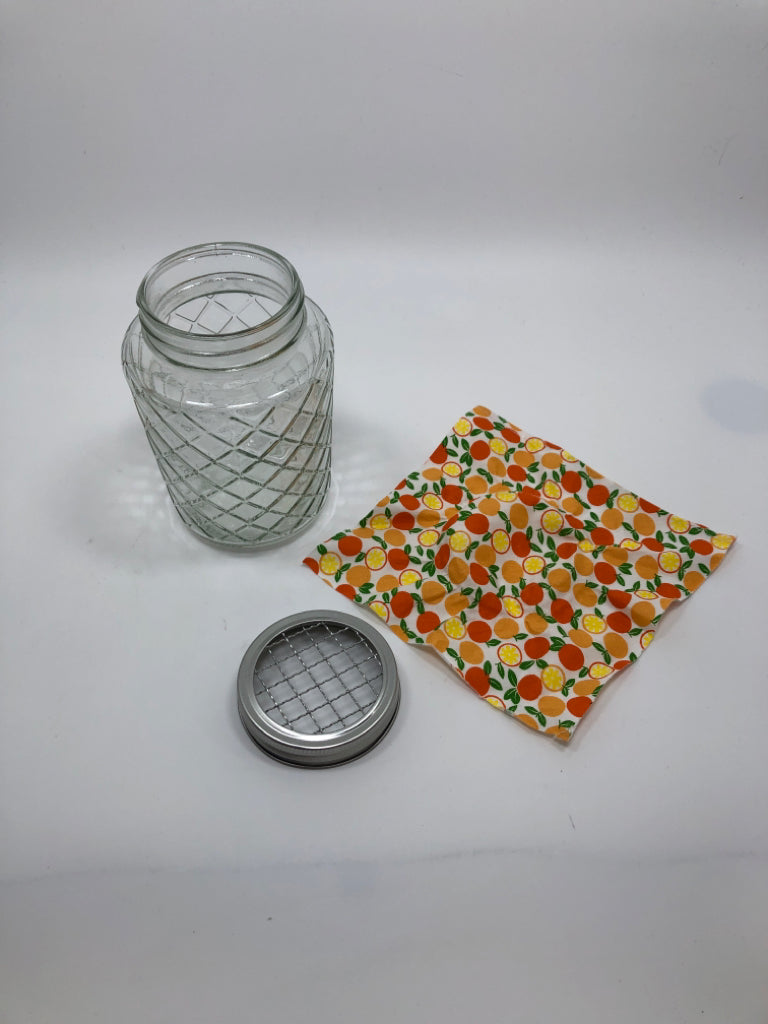 DIAMOND EMBOSSED EMPTY MASON JAR W/FABRIC AND LID.