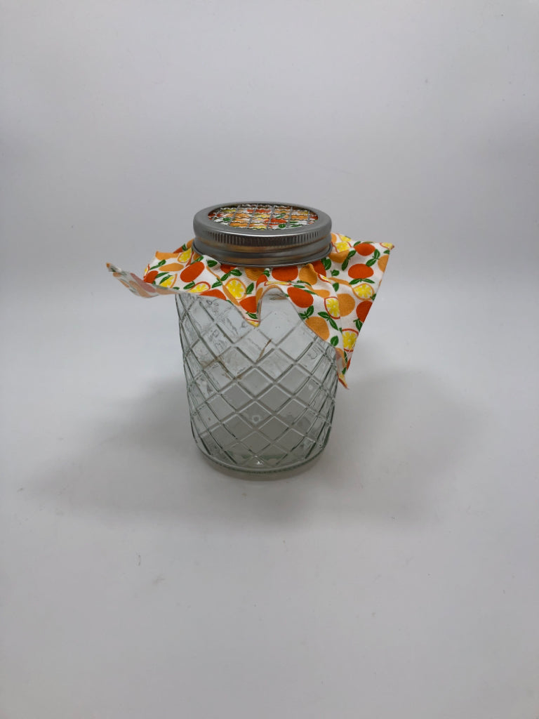 DIAMOND EMBOSSED EMPTY MASON JAR W/FABRIC AND LID.