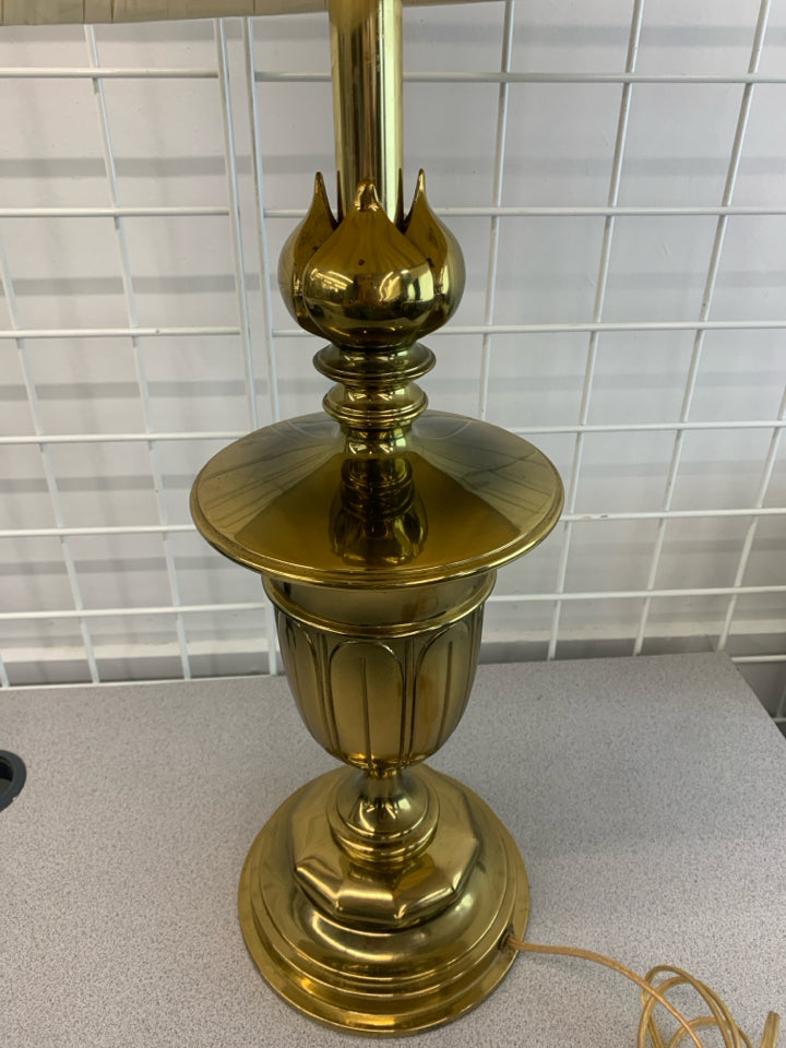 HEAVY GOLD BASE LAMP W/PLEATED SHADE.