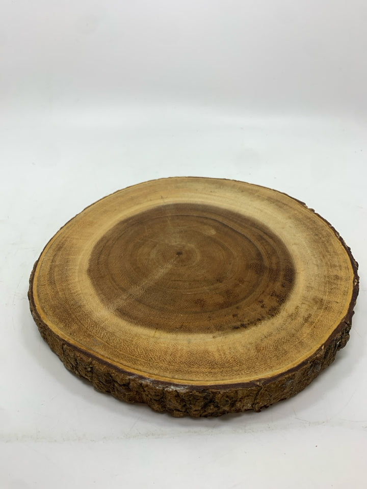 TREE SLICE TRIVET.