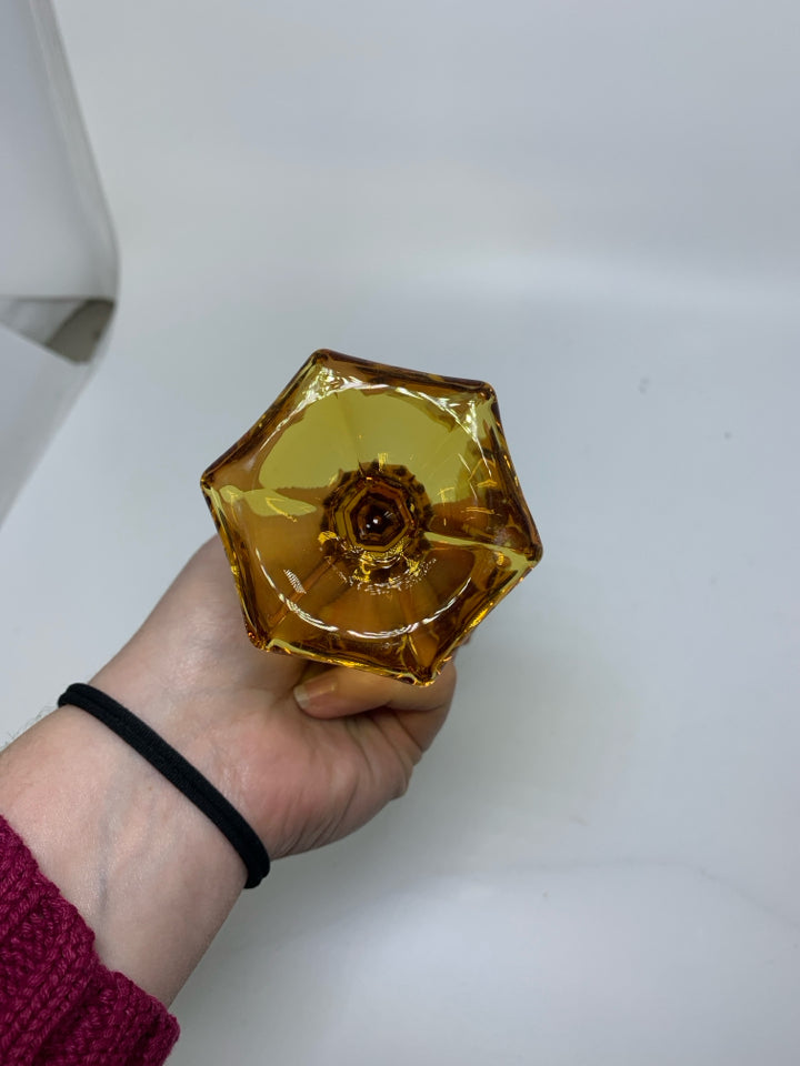VTG FOSTORIA COIN GLASS FOOTED VASE.