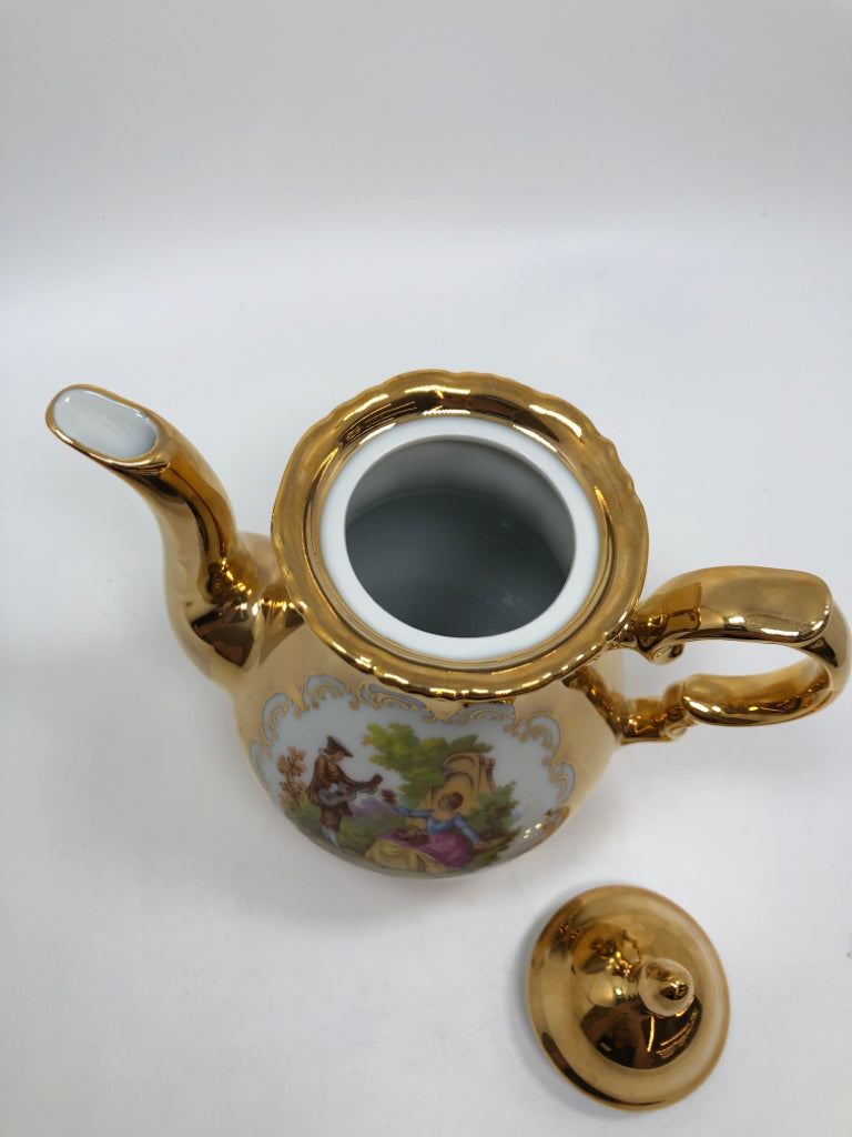 13PC VTG GOLD BAVARIA GERMANY TEA SET.