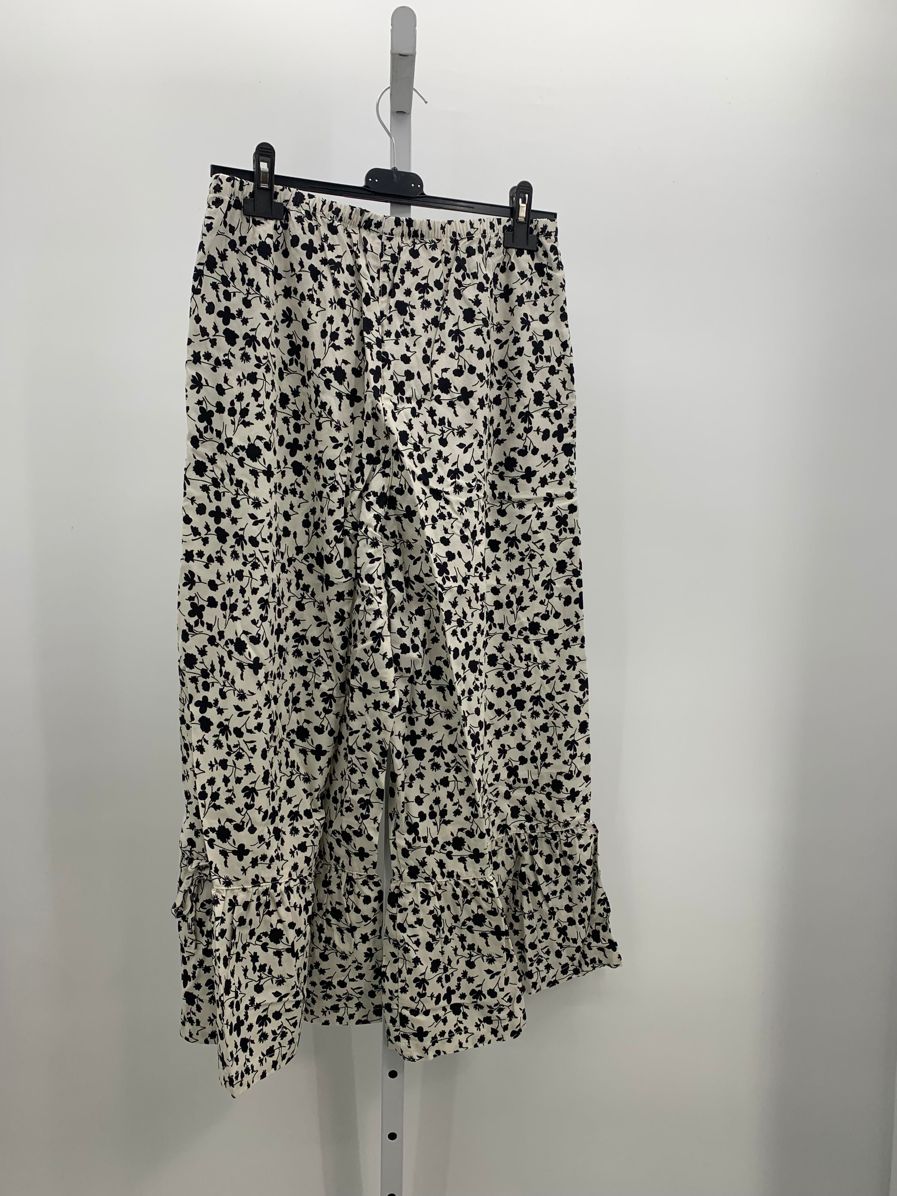 Size Medium Misses Capri Pants