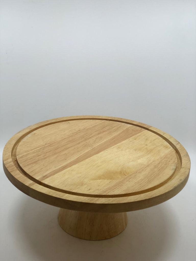 RUBBERWOOD CAKE STAND.