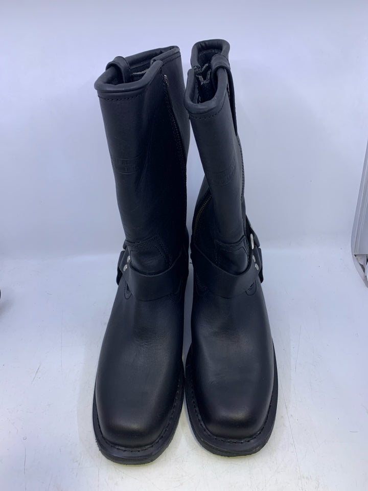 Size 10 Young Men's Boots