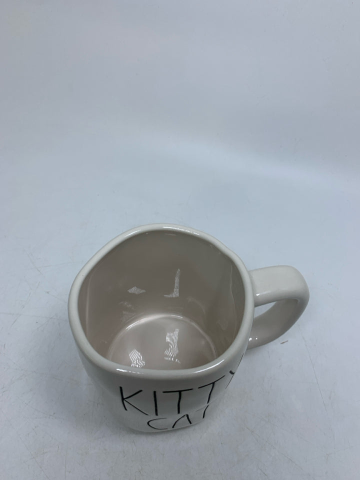 KITTY CAT MUG W/ COVER.