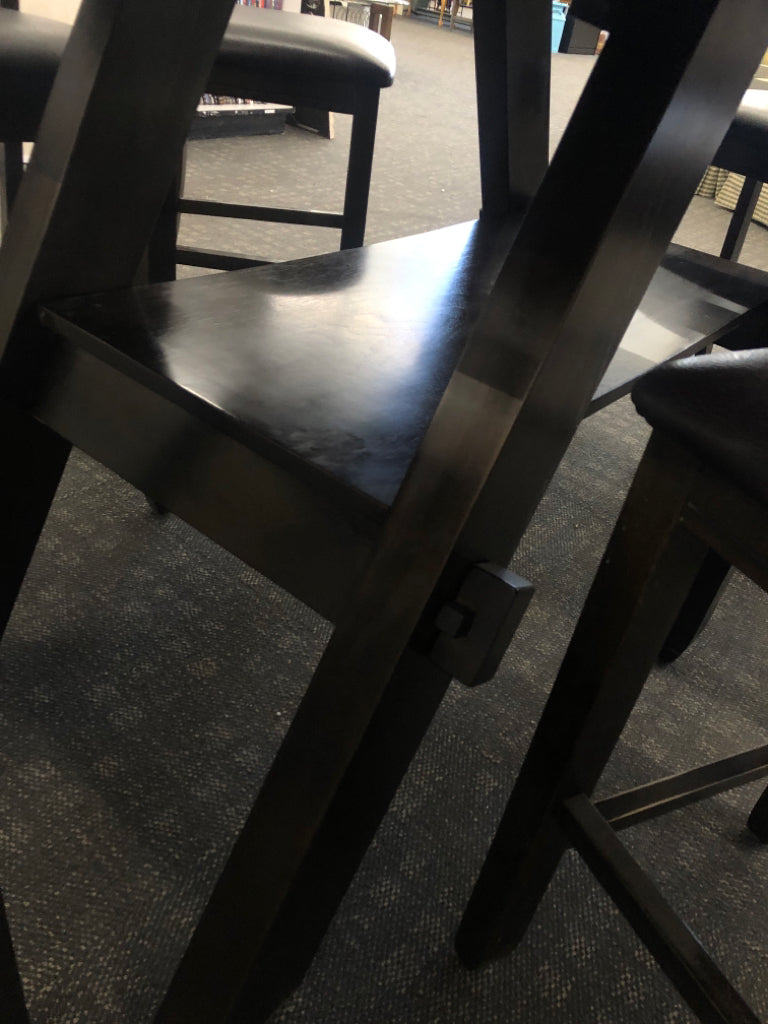 2-TONED BROWN DINING TABLE W/6 CHAIRS.