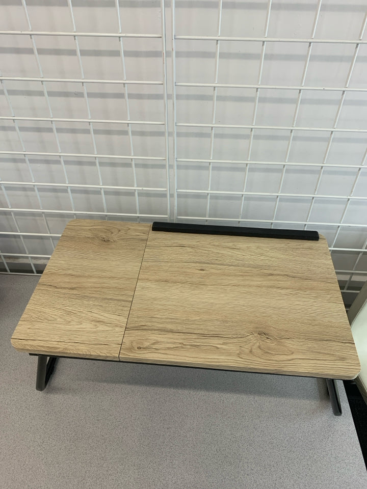 LIGHT-WOOD DESIGN ADJUSTABLE FOLDING LAP DESK.
