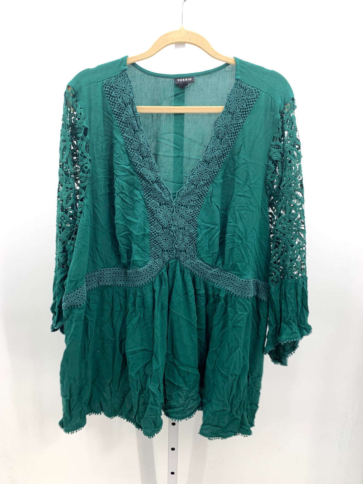 Torrid Size 5X Womens 3/4 Sleeve Shirt