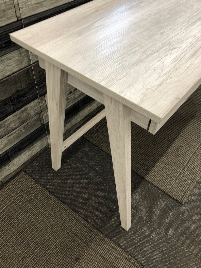 LIGHT GRAY WRITING DESK W/SINGLE DRAWER.