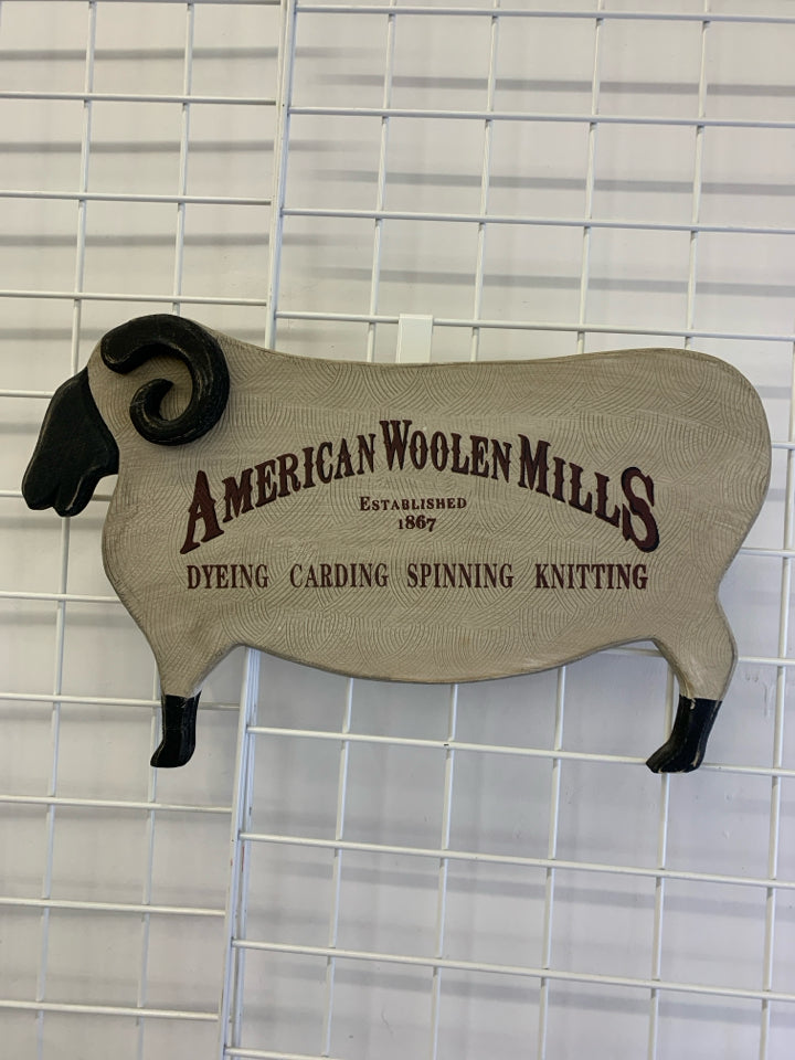 WOOD SHEEP AMERICAN MILLS WALL ART.