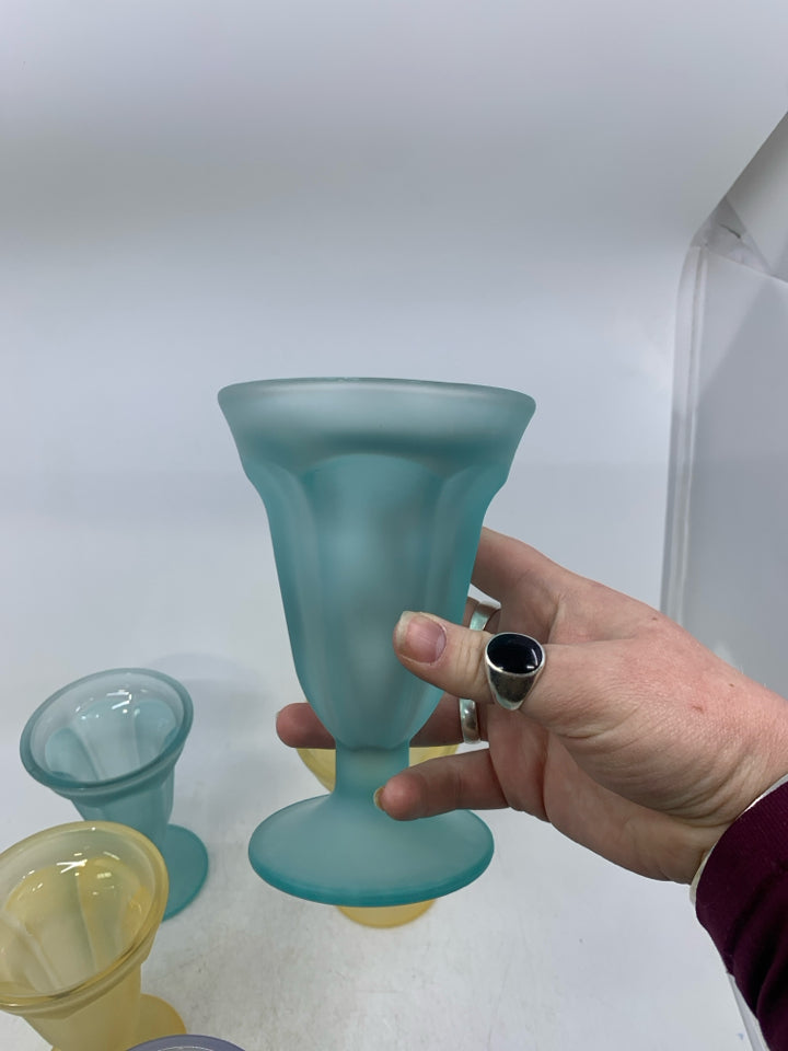 5 ASSORTED COLORED FROSTED ICECREAM SUNDAE GLASSES.