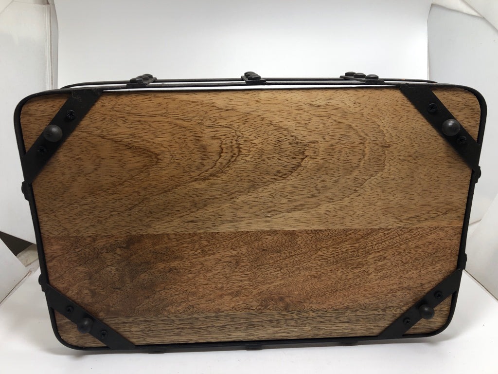 WOODEN AND METAL TRAY W/HANDLES.
