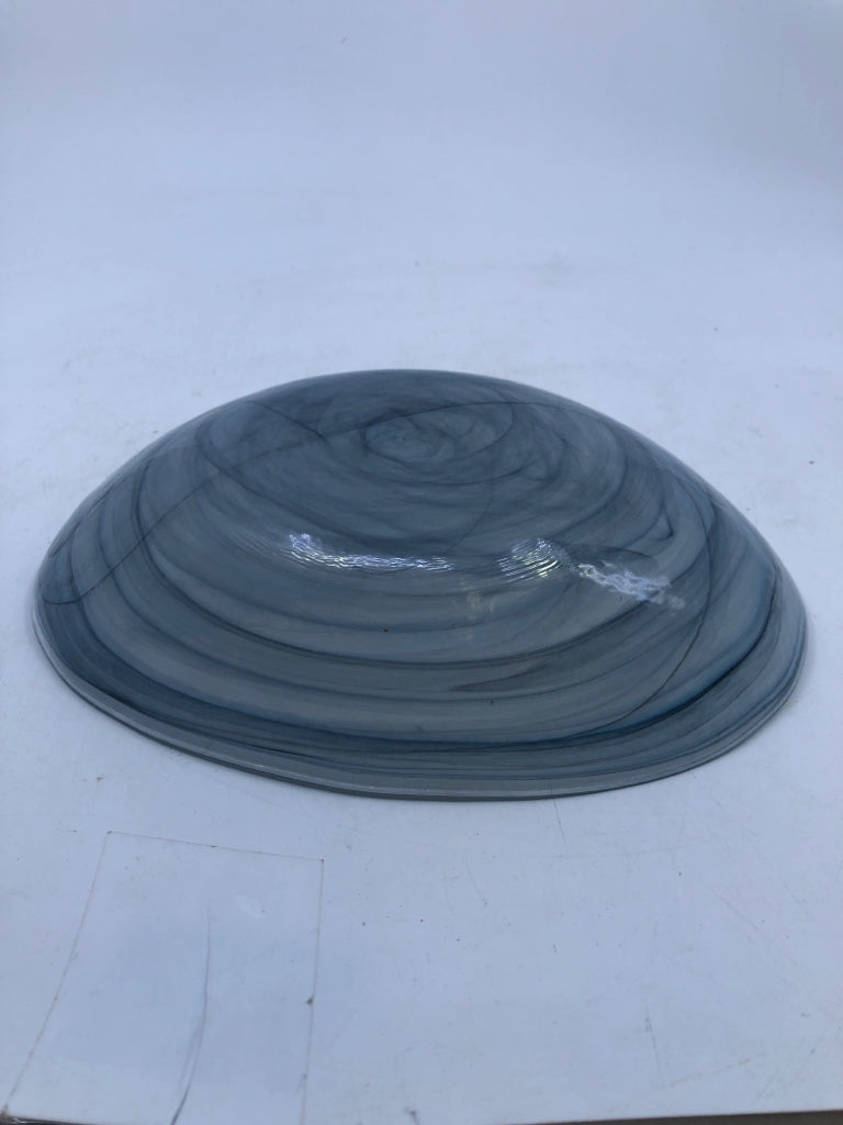 BLUE SWIRL BLOWN GLASS BOWL.
