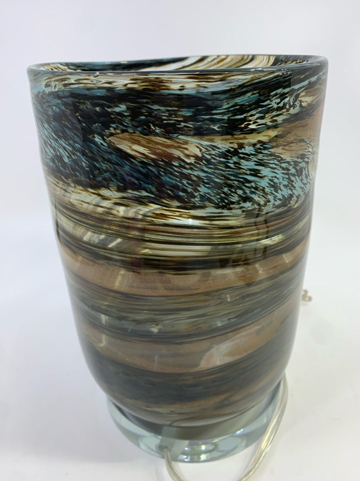 RESIN SWIRL LAMP.