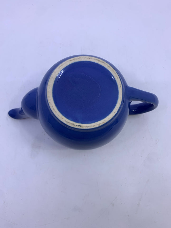 SMALL BLUE CERAMIC TEA POT.
