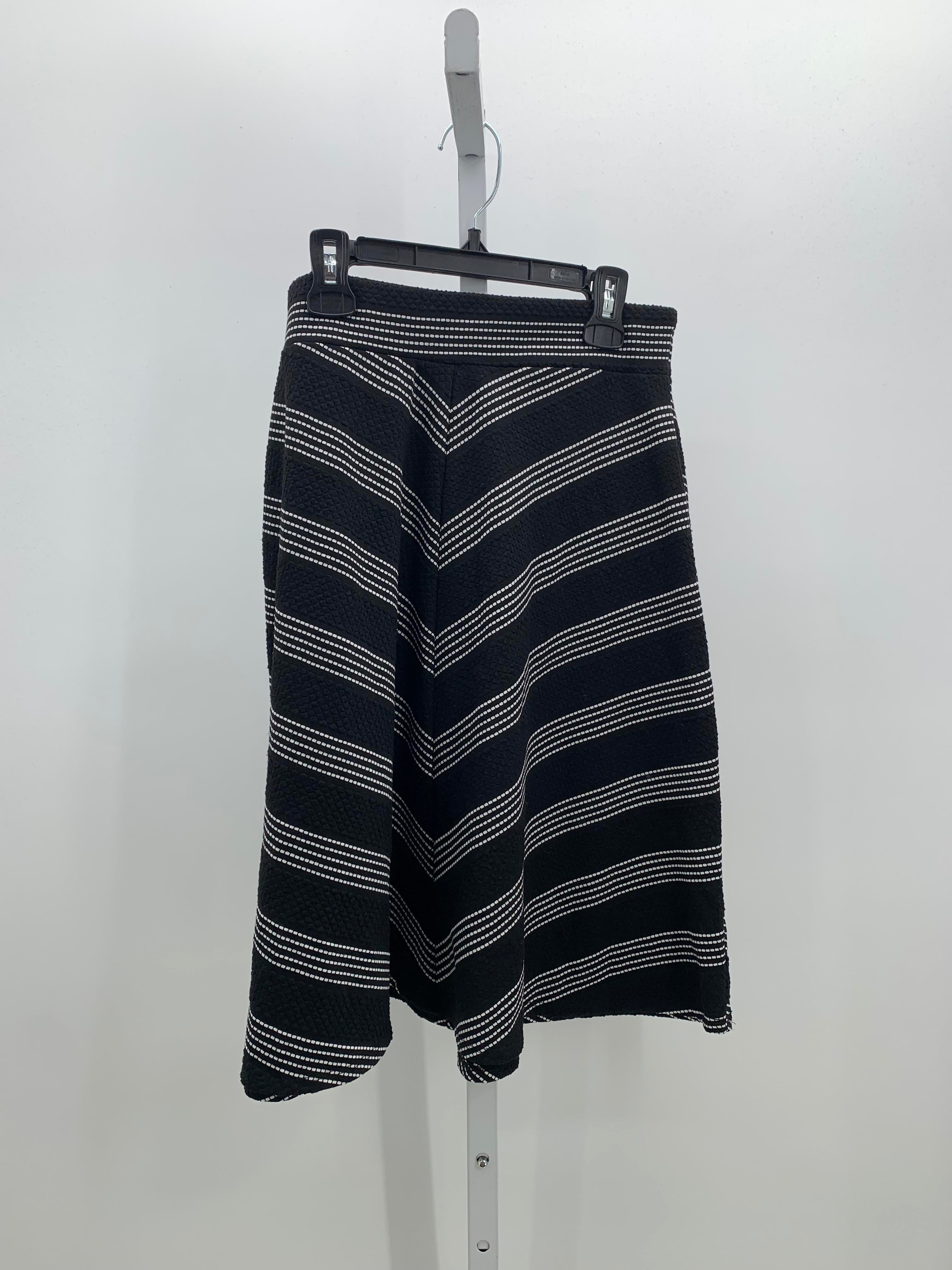 Joe B Size Medium Misses Skirt