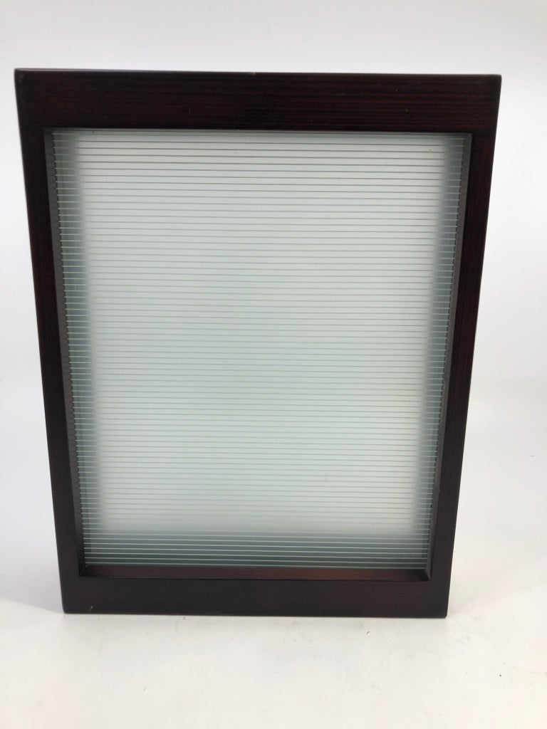 BROWN LAYERED FRAME W/4 GLASS SECTIONS UMBRA.