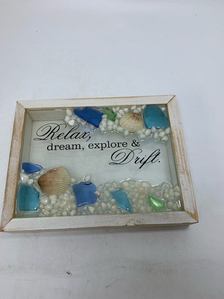 RESIN RELAX DREAM EXPLORE SEA THEMED SIGN.