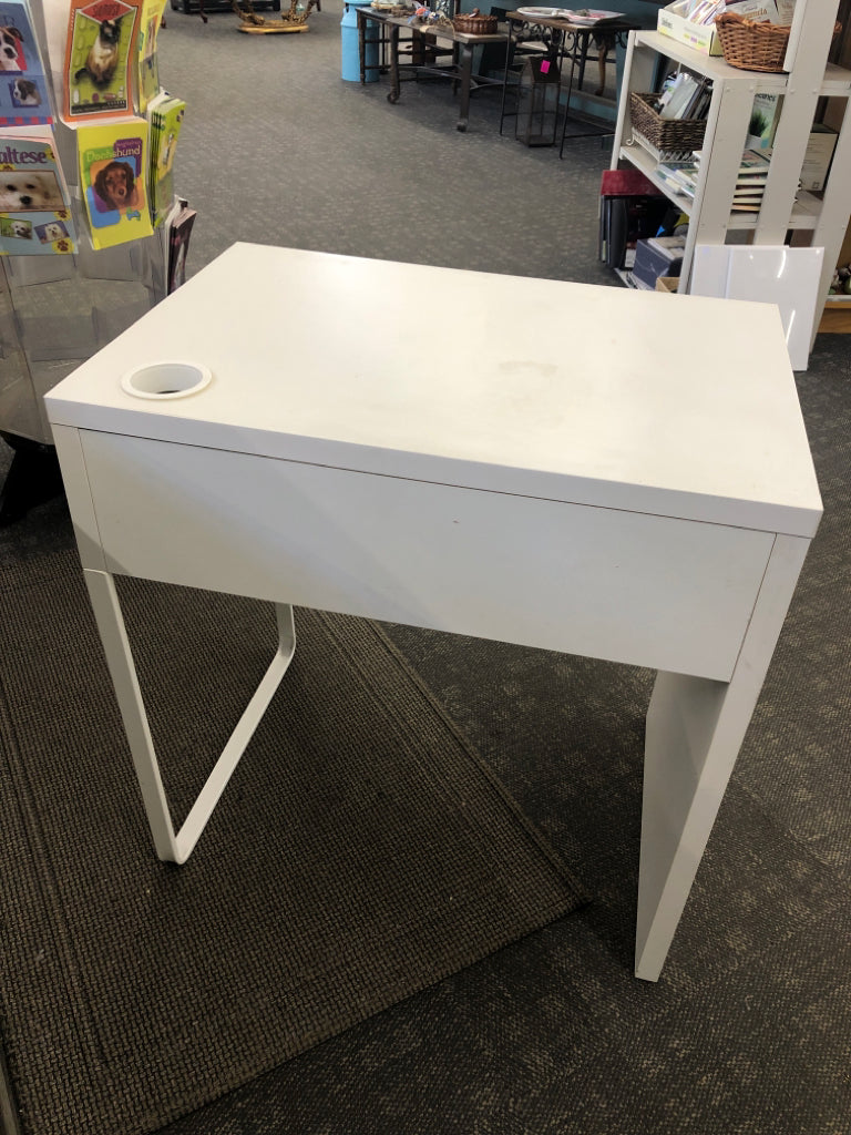 SMALL WHITE DESK W/DRAWER.