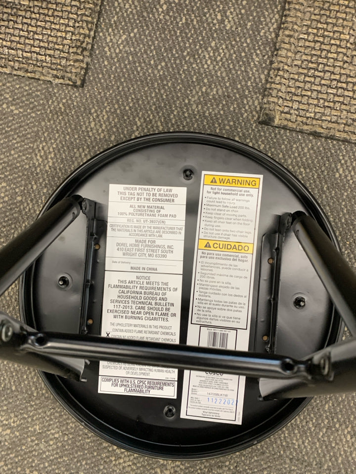 4 FOLDABLE METAL COSCO BARSTOOLS.