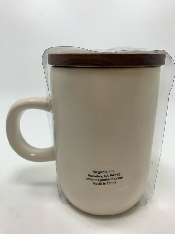 NIP "OINK" MUG W/LID.