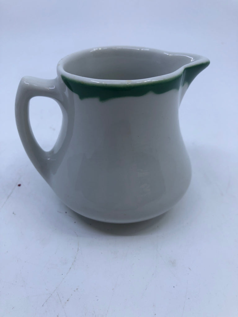 SMALL VTG CREAMER W GREEN RIMMED ACCENTS.