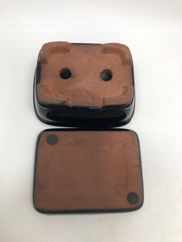 BLACK GLAZE TERRA COTTA PLANTER W/DRIP TRAY.
