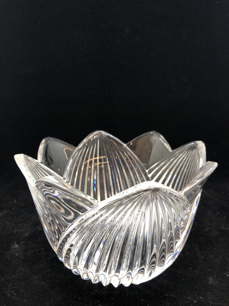 TULIP SHAPED CUT GLASS BOWL.